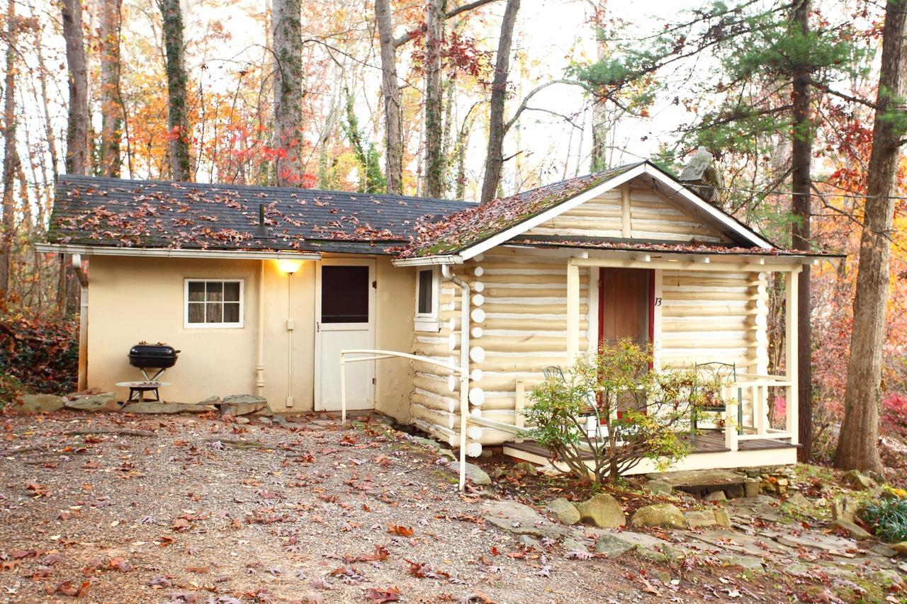 The Pines Cottages Woodfin Экстерьер фото